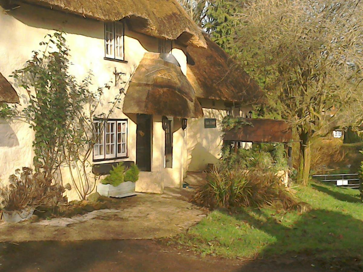 The Crown Inn Alvediston Exterior foto