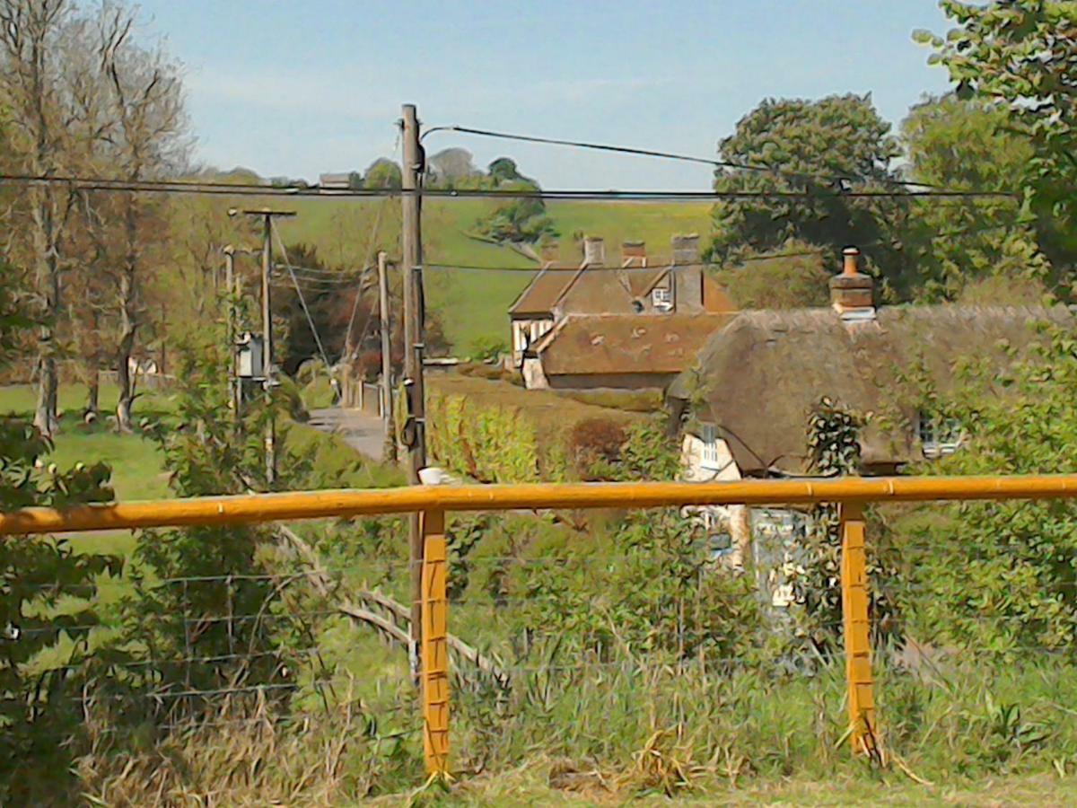 The Crown Inn Alvediston Exterior foto